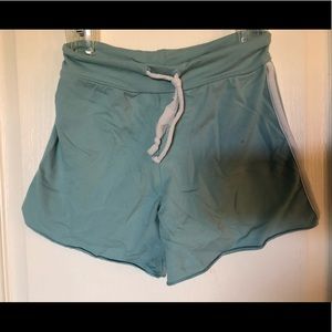 SUPER CUTE Kids Fitigues Mint colored shorts!